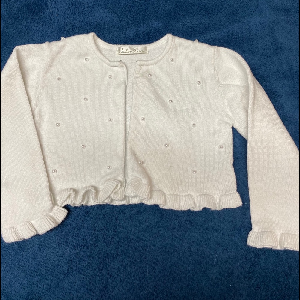 Open front White cardigan w pearls